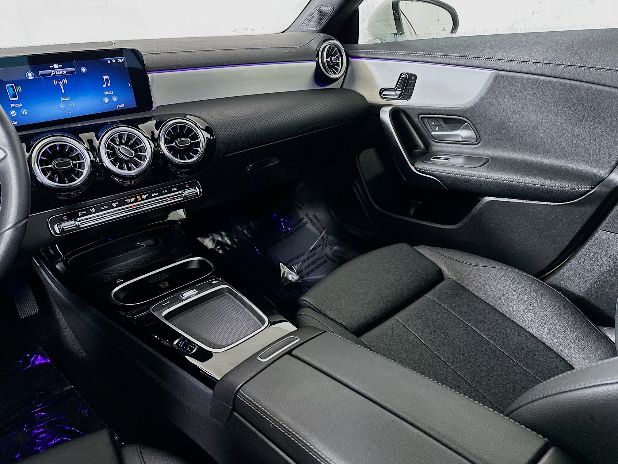 Used 2025 Mercedes-Benz CLA 250 4MATIC image 22