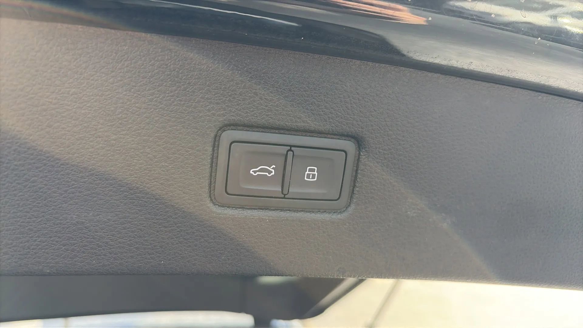 Used 2022 Audi Q7 3.0T Premium w/ Convenience Package image 23
