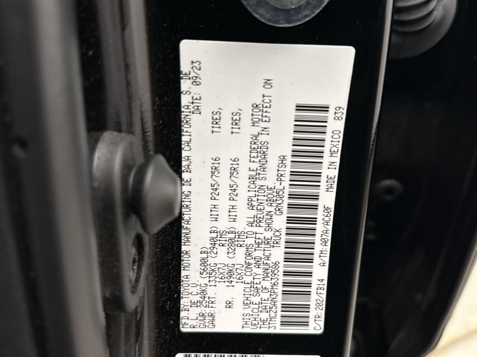 Used 2023 Toyota Tacoma SR AWD/4WD image 12
