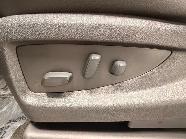 Used 2018 GMC Sierra 1500 SLT AWD/4WD image 34