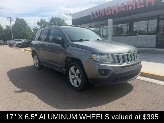 Used 2013 Jeep Compass Latitude FWD image 4