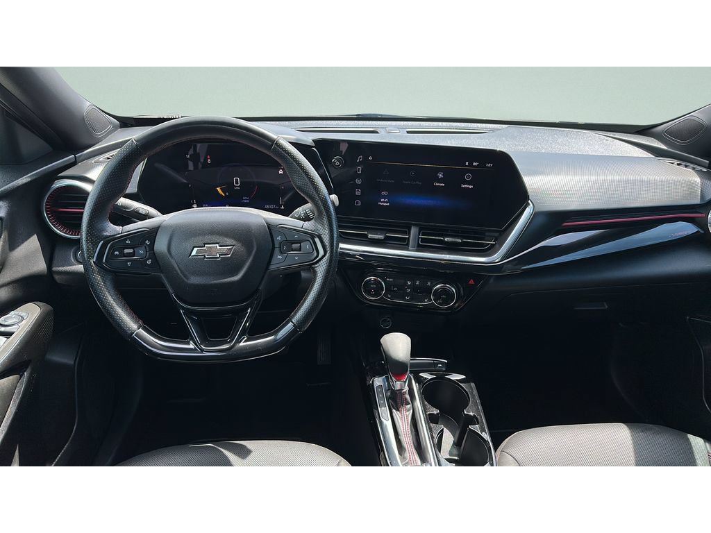 Used 2024 Chevrolet Trax RS w/ Sunroof Package FWD image 9