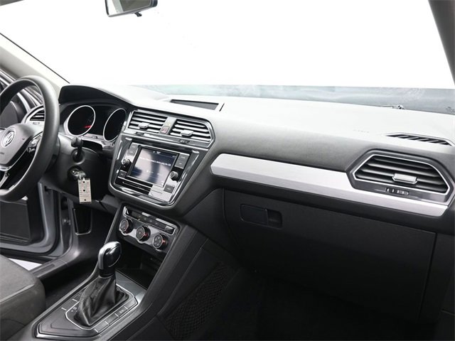 Used 2020 Volkswagen Tiguan S image 24