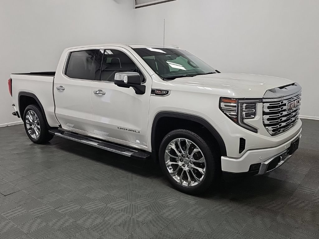 Certified 2024 GMC Sierra 1500 Denali w/ Technology Package AWD/4WD image 3