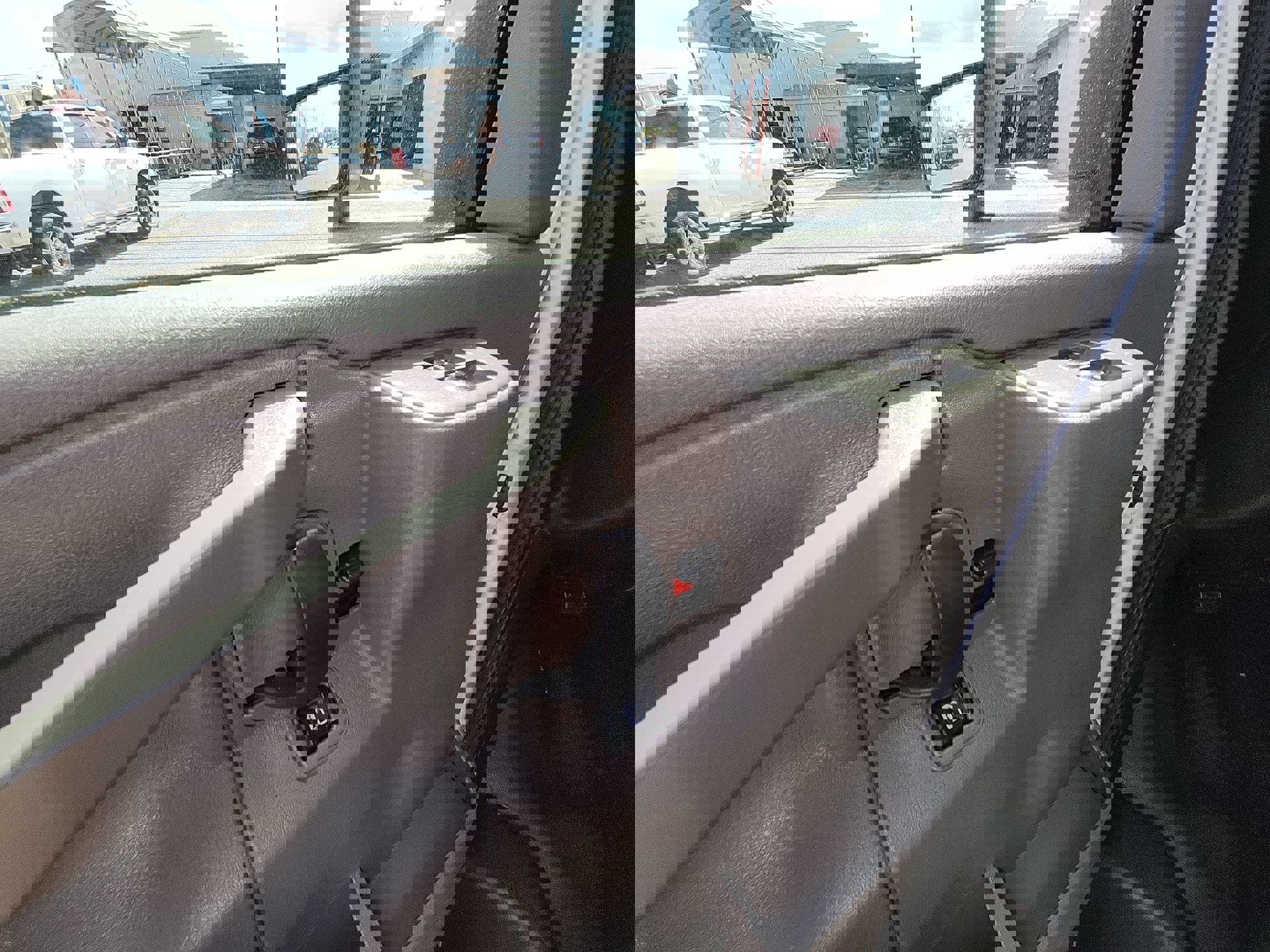 Used 2017 Chevrolet Express 3500 image 14