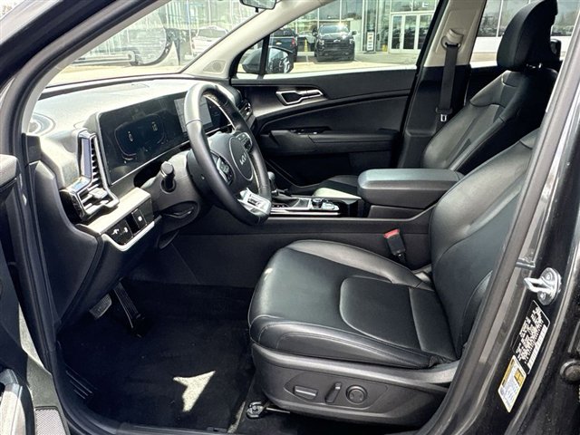 Used 2024 Kia Sportage EX image 19