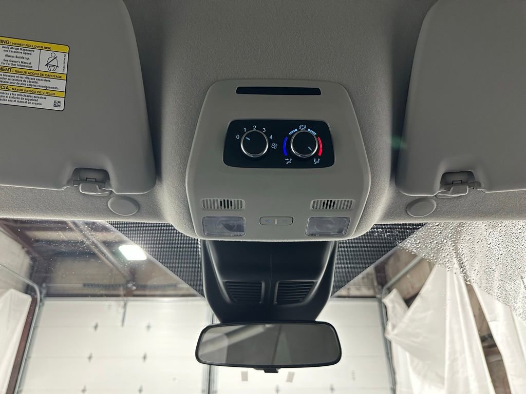 Used 2025 Ford Transit 350 XLT image 33