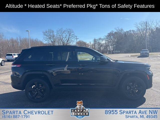Used 2022 Jeep Grand Cherokee Altitude image 2