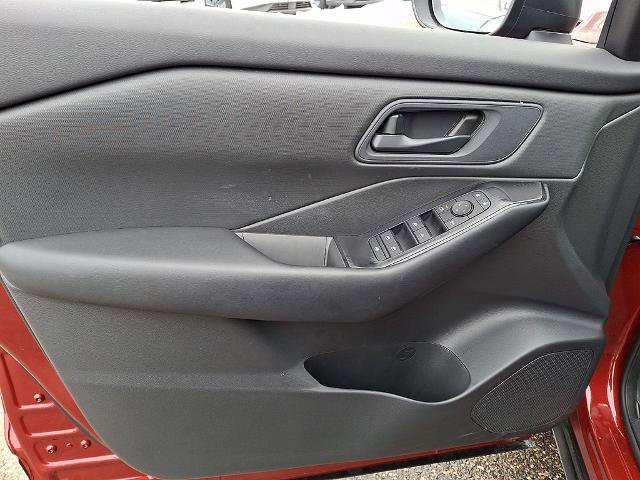 Certified 2025 Nissan Rogue S image 14