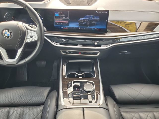 Used 2024 BMW X7 xDrive40i AWD/4WD image 33