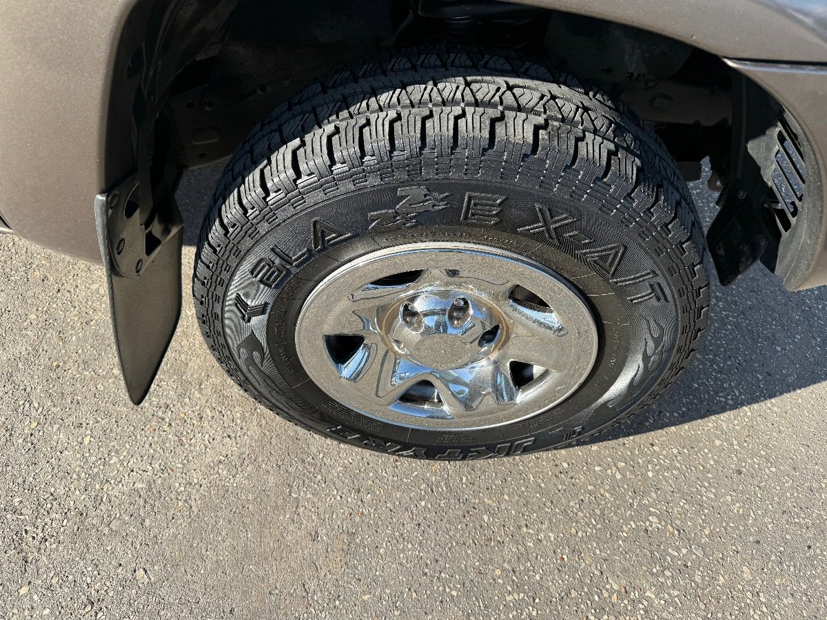 Used 2013 Toyota Tacoma PreRunner w/ SR5 Pkg image 14