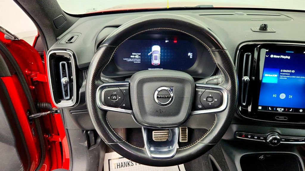 Used 2021 Volvo XC40 P8 Recharge image 13