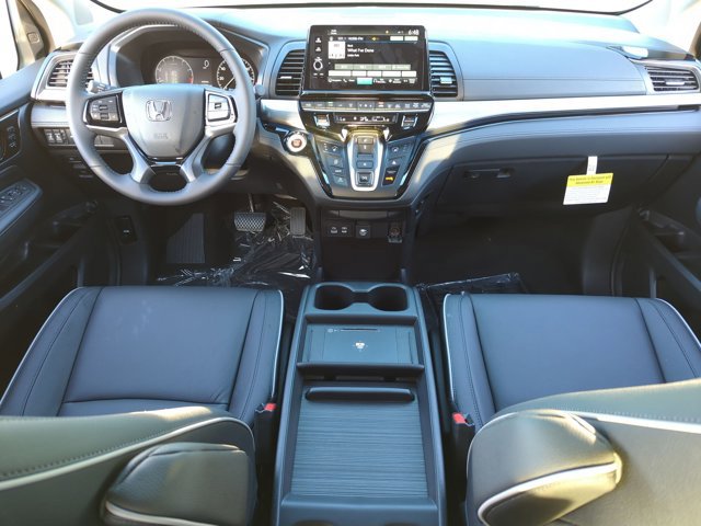 New 2026 Honda Odyssey Touring image 13