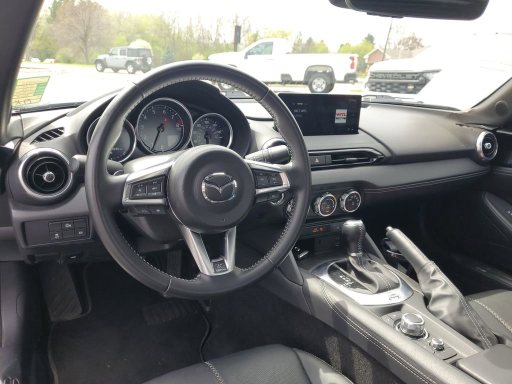 Used 2025 MAZDA MX-5 Miata RF Grand Touring RWD image 7