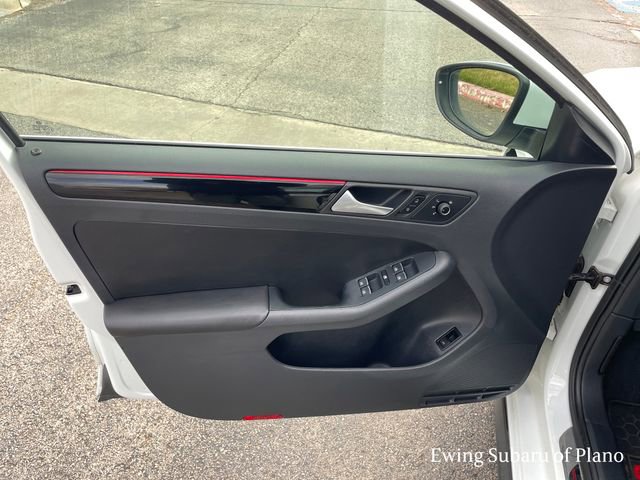 Used 2017 Volkswagen Jetta GLI image 18