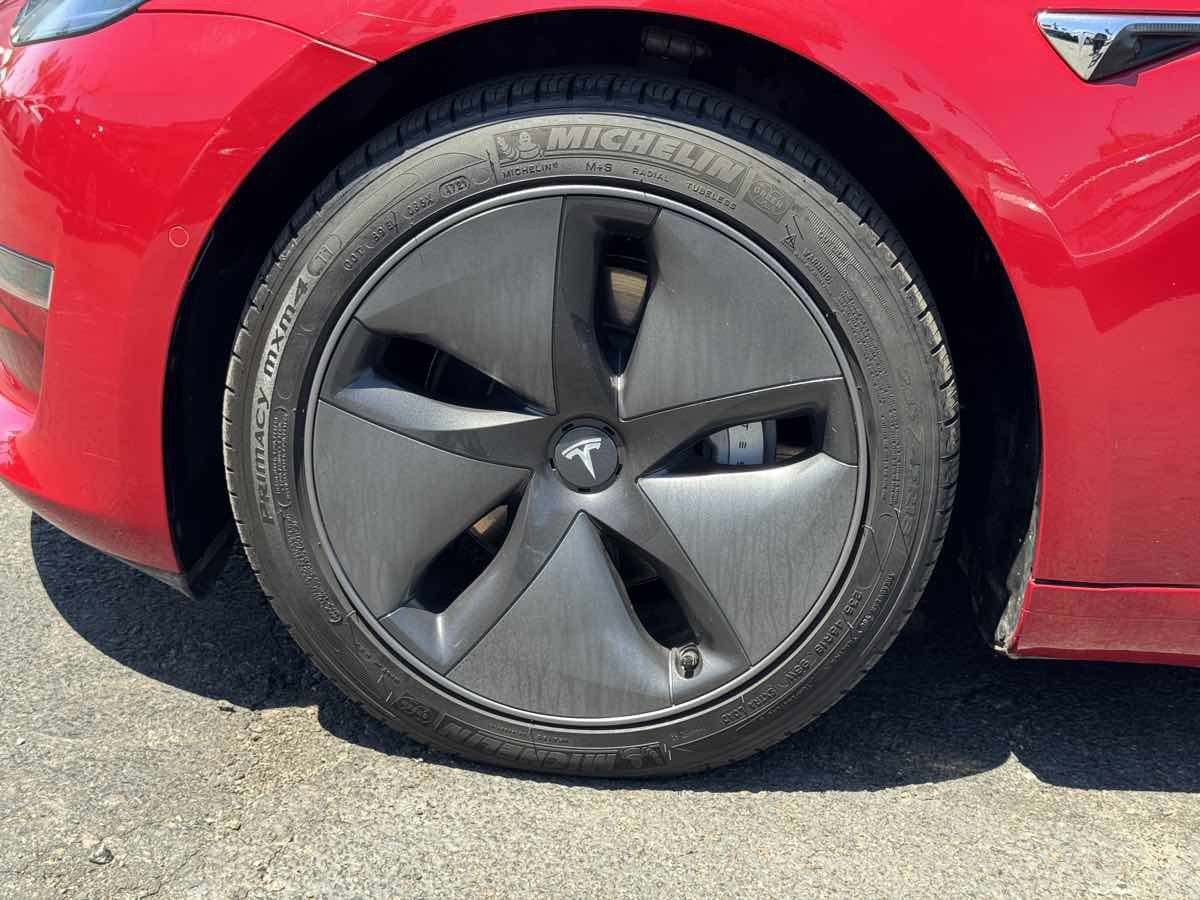 Used 2018 Tesla Model 3 Performance image 5