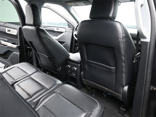 Used 2021 Ford Explorer Limited w/ Equipment Group 301A image 27