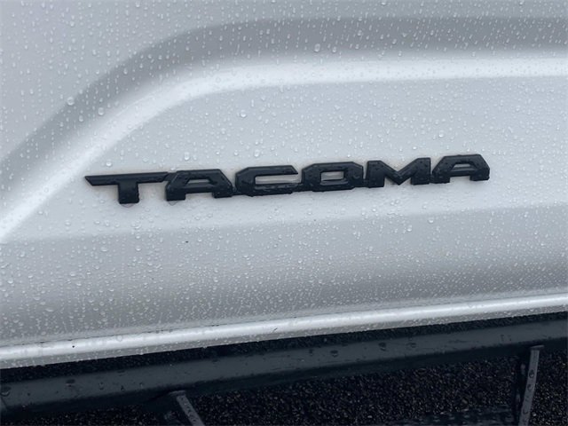 Used 2024 Toyota Tacoma TRD Off-Road image 13