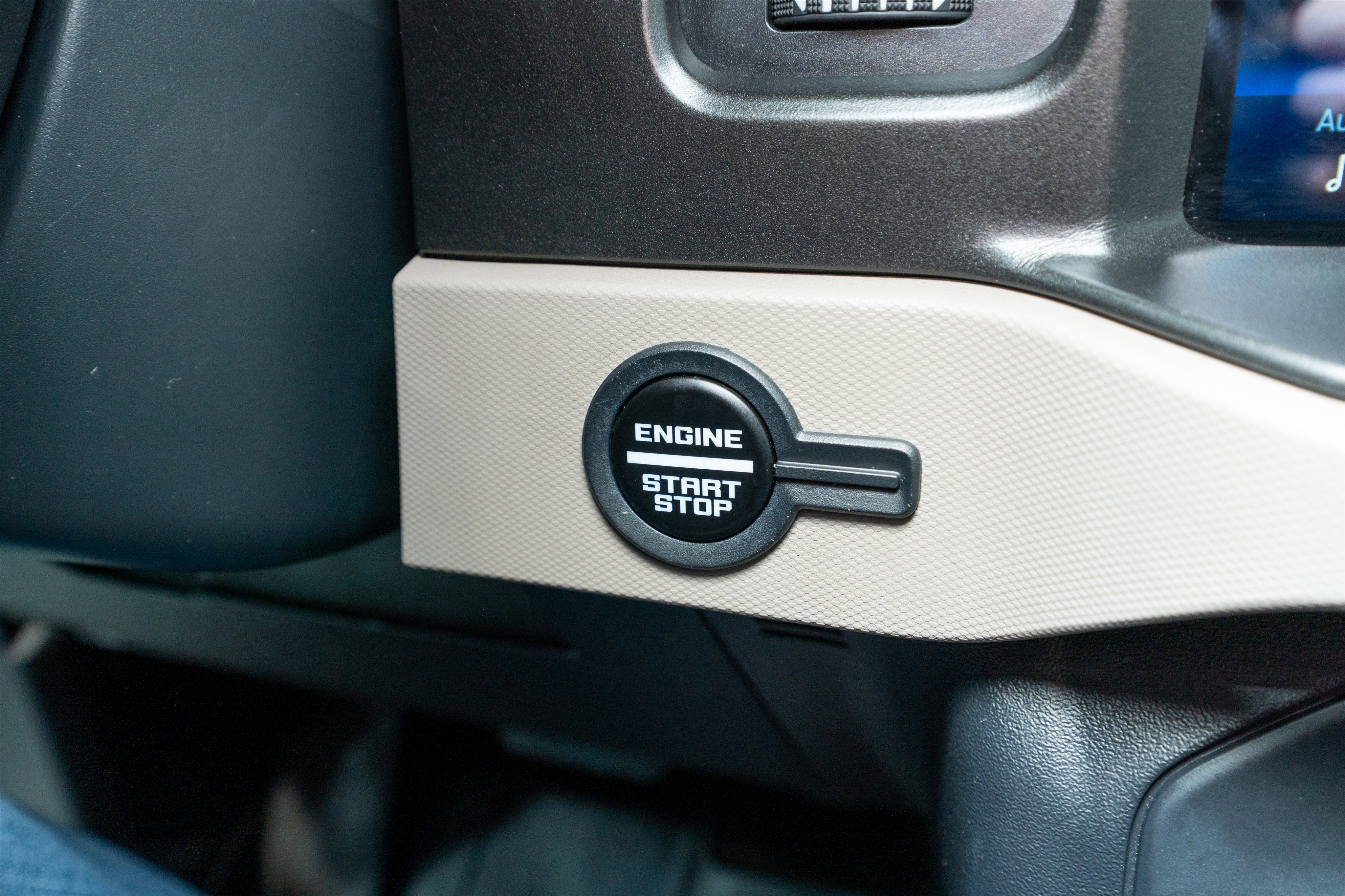 Used 2023 Ford Bronco Wildtrak image 32