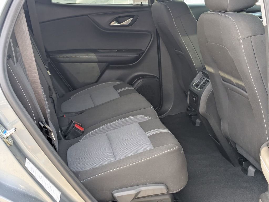 Used 2025 Chevrolet Blazer LT image 28
