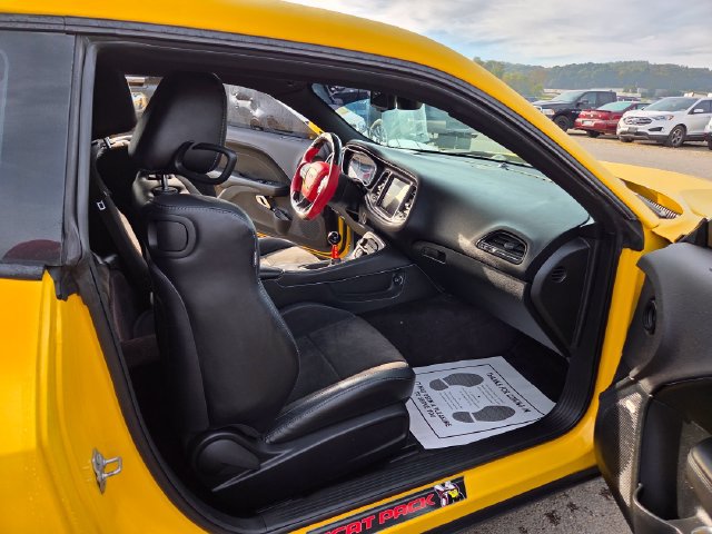 Used 2017 Dodge Challenger R/T Scat Pack w/ Leather Interior Group RWD image 13