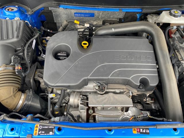 Used 2024 Chevrolet Equinox RS w/ LPO, Floor Liner Package FWD image 21