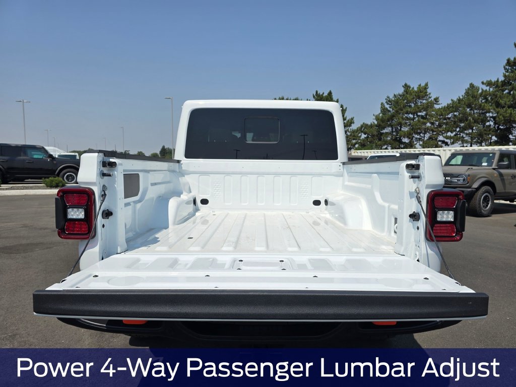 New 2026 Jeep Gladiator Mojave AWD/4WD image 34