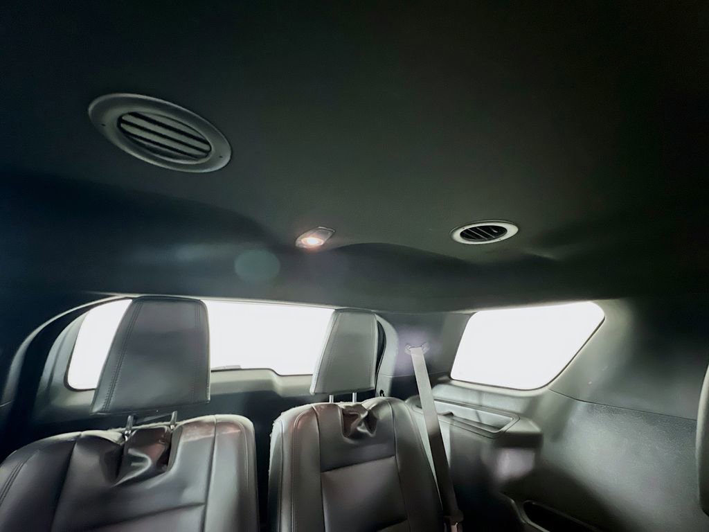 Used 2012 Ford Explorer XLT FWD image 35