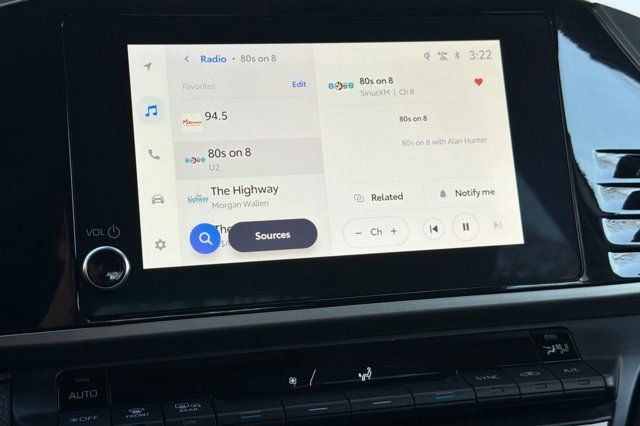 Used 2025 Toyota Camry LE image 17