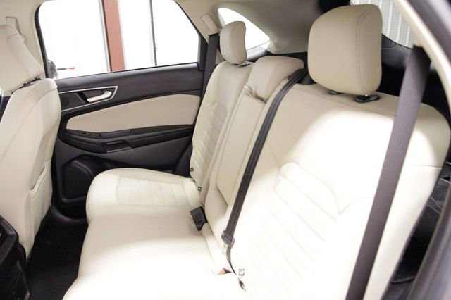 Used 2024 Ford Edge SEL image 17