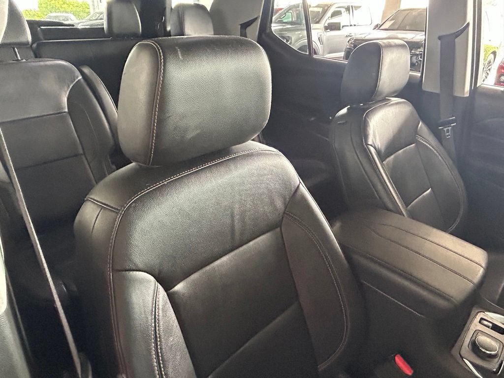 Used 2019 Chevrolet Traverse LT FWD image 35