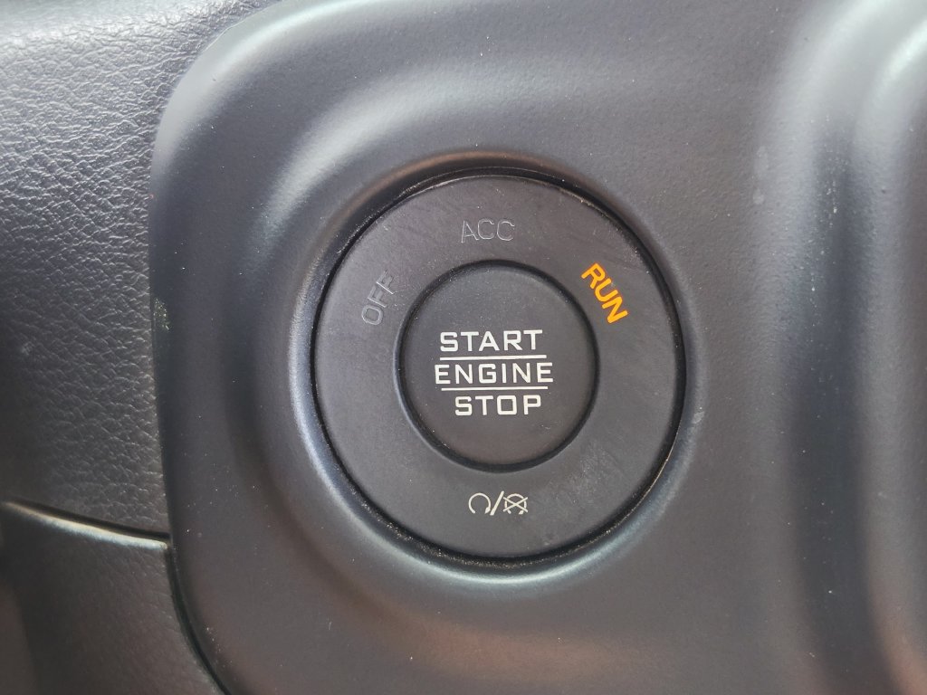 Used 2023 Jeep Wrangler Unlimited w/ 8.4" Radio Group AWD/4WD image 35