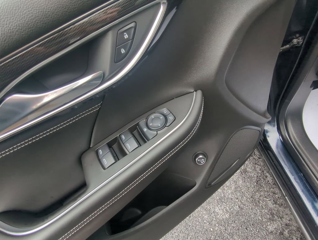 Used 2021 Buick Envision Preferred AWD/4WD image 13