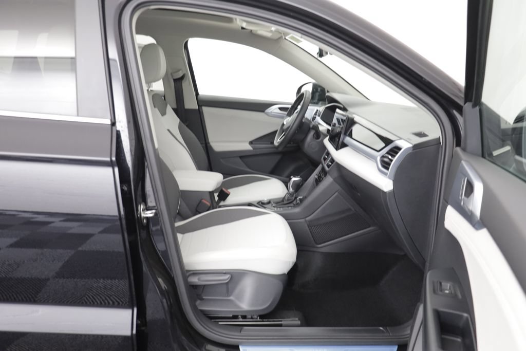 New 2026 Volkswagen Taos SE AWD/4WD image 19