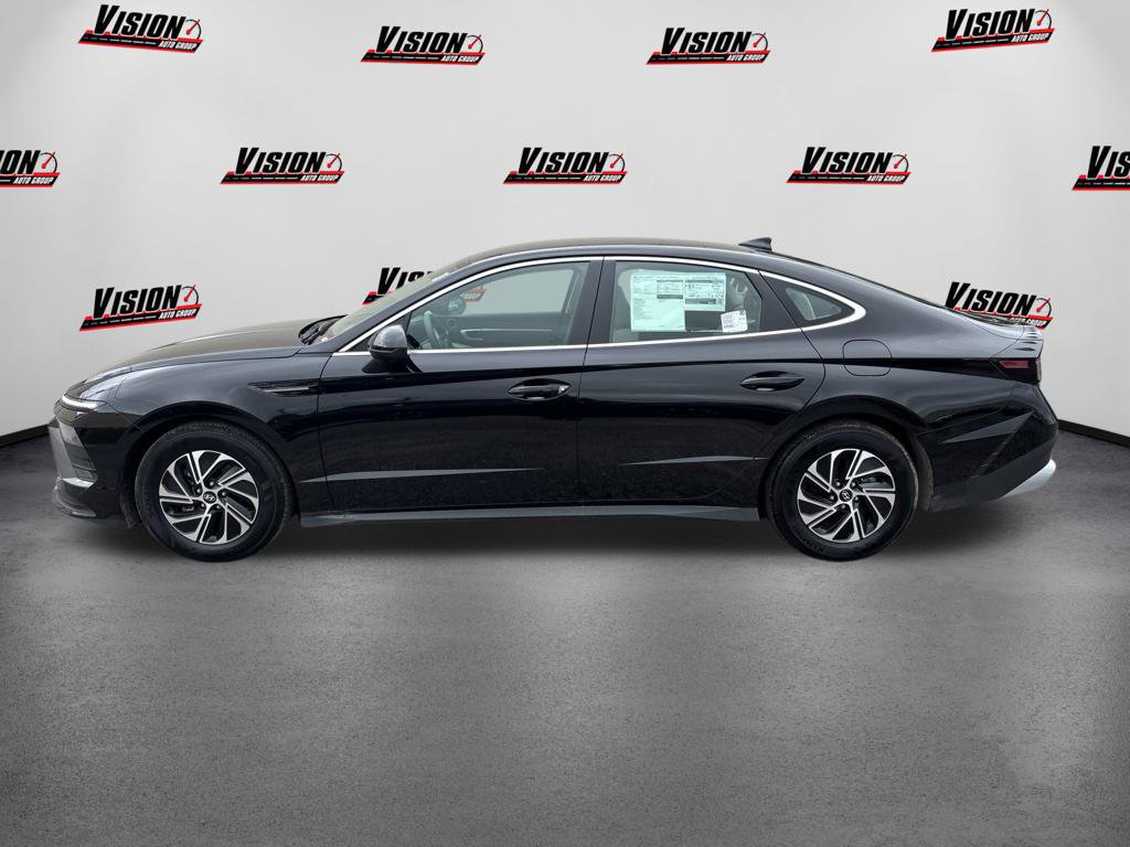New 2026 Hyundai Sonata Blue FWD image 2