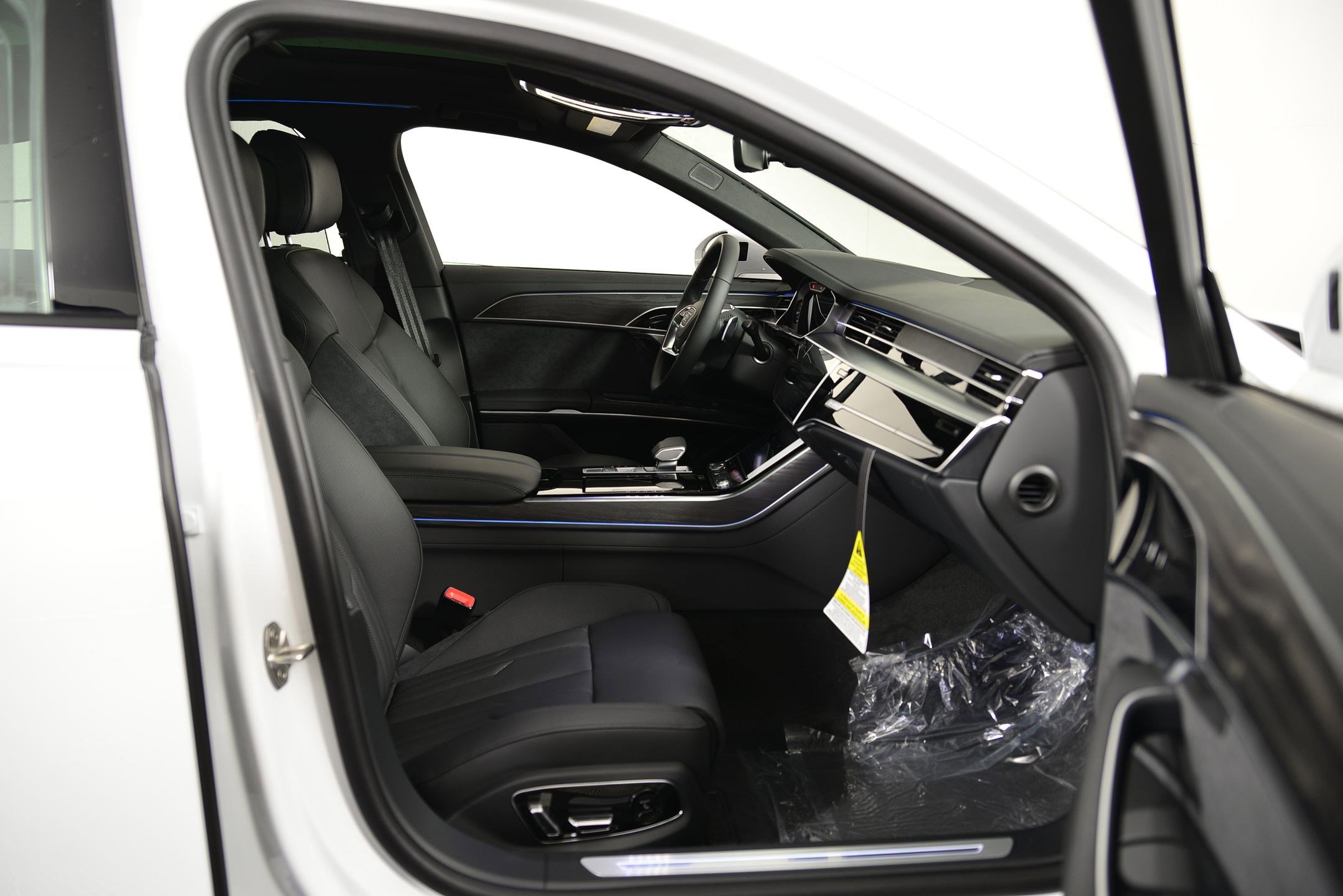 New 2026 Audi A8 L 3.0T image 18