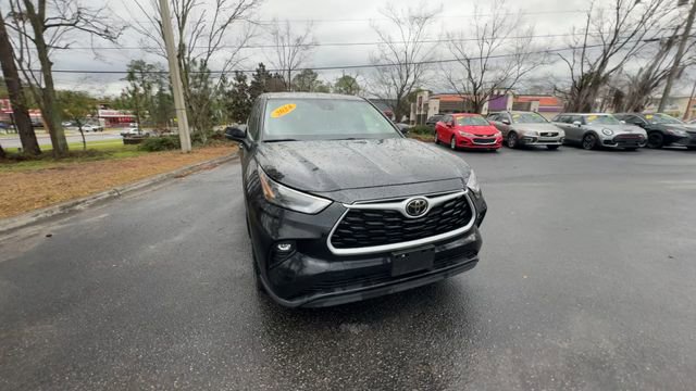 Used 2024 Toyota Highlander LE image 5