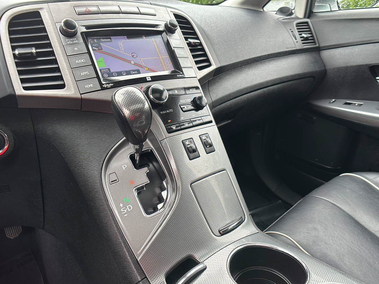 Used 2015 Toyota Venza Limited AWD/4WD image 32