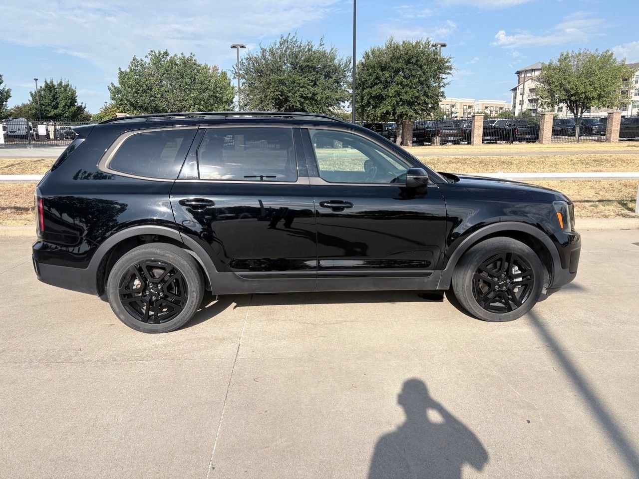 Used 2024 Kia Telluride EX X-Line AWD/4WD image 3