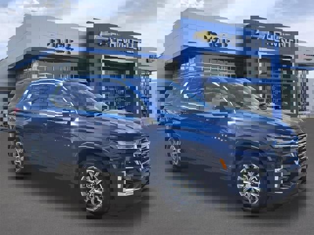 Used 2023 Chevrolet Traverse LT w/ LPO, Floor Liner Package image 1