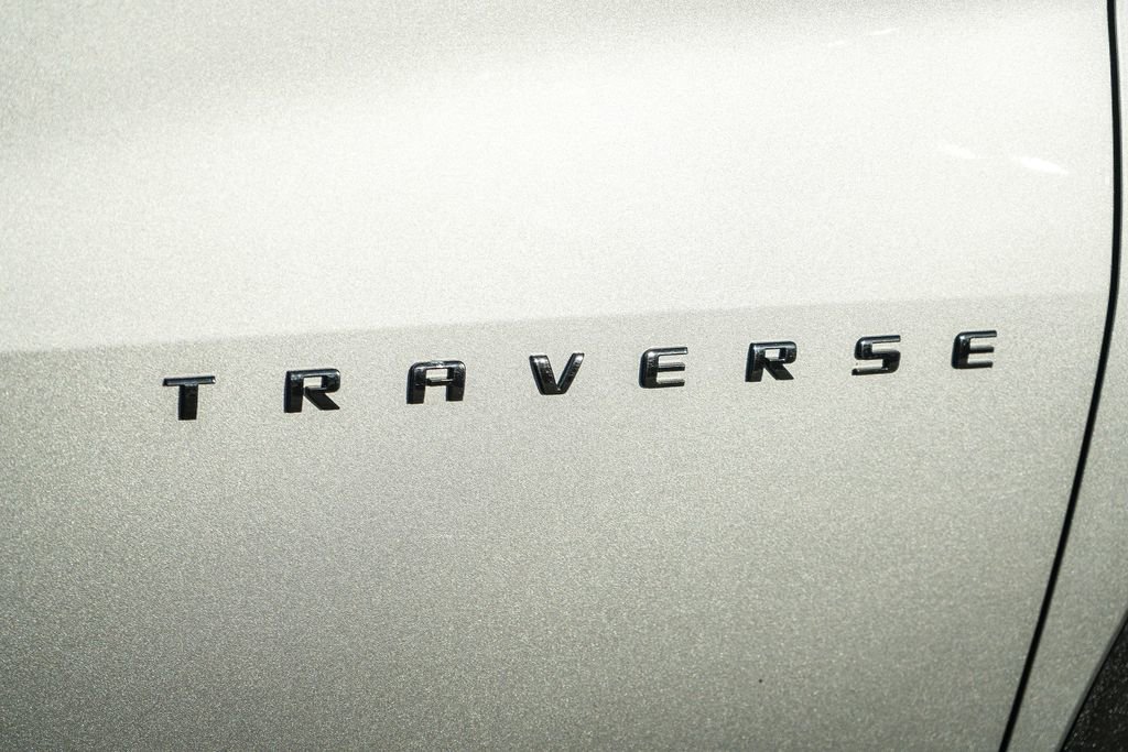 Used 2023 Chevrolet Traverse RS w/ LPO, Floor Liner Package AWD/4WD image 8