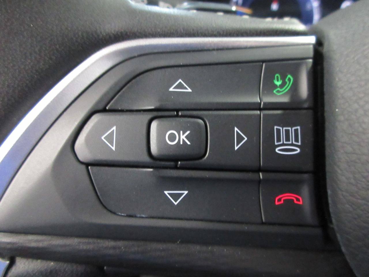 Used 2024 Jeep Grand Cherokee L Laredo AWD/4WD image 16