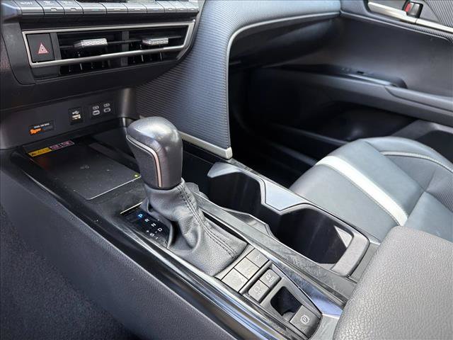 Used 2025 Toyota Camry SE FWD image 20