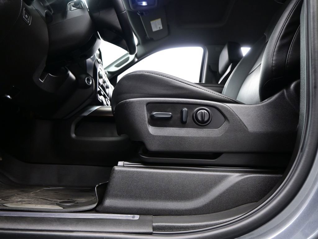 Used 2022 GMC Sierra 1500 SLT w/ SLT Premium Package image 18