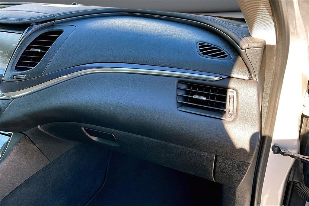 Used 2017 Chevrolet Impala Premier image 24
