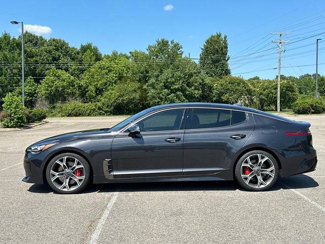 Used 2021 Kia Stinger GT1 RWD image 2