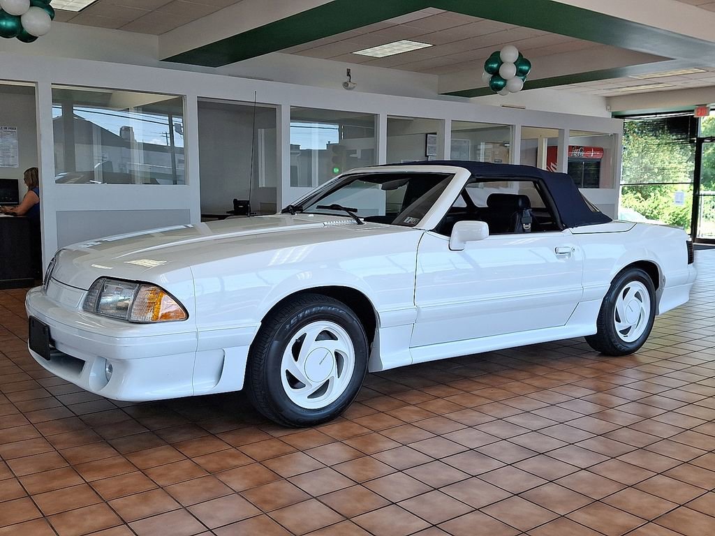 Used 1989 Ford Mustang LX image 3