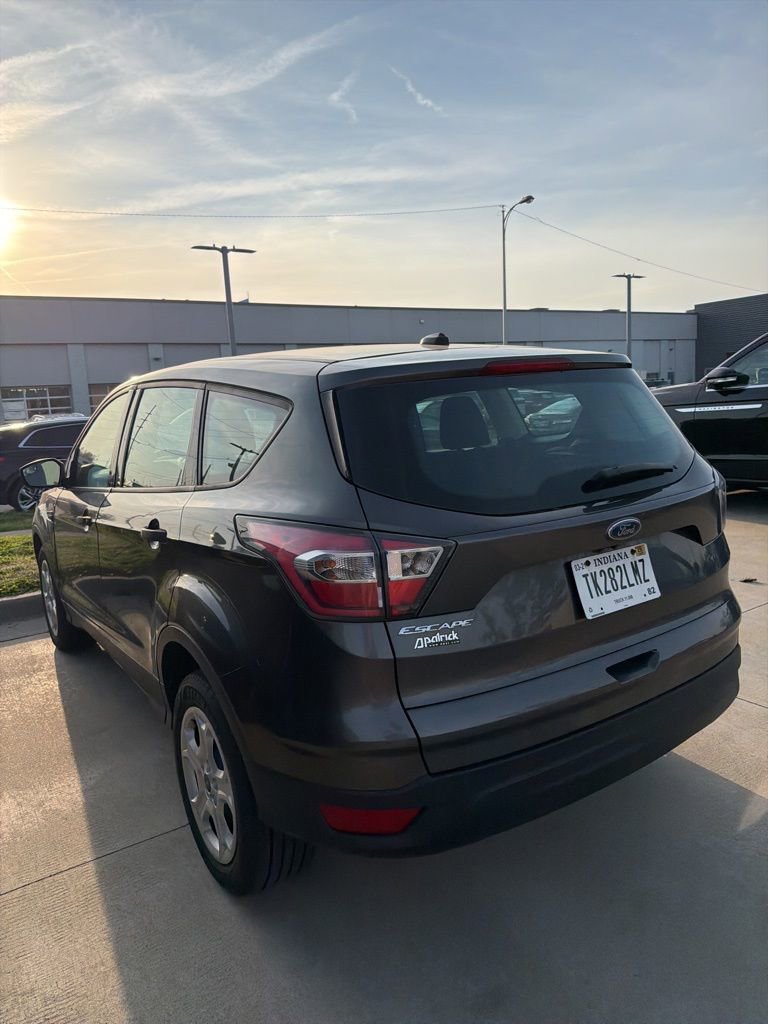 Used 2017 Ford Escape S image 5