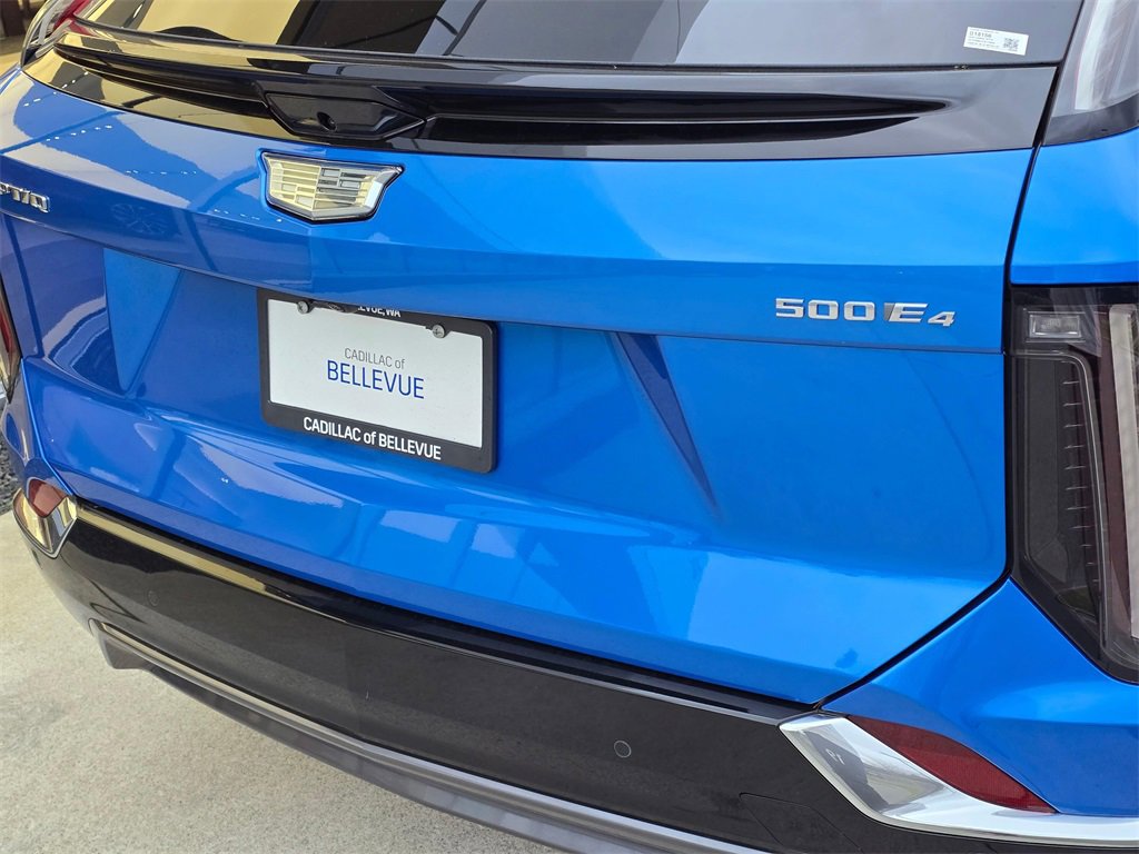 New 2026 Cadillac Optiq Luxury 1 image 13