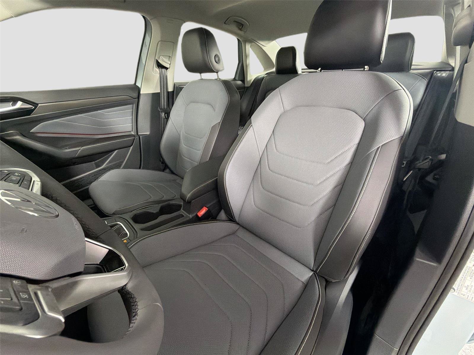 New 2026 Volkswagen Jetta SEL FWD image 20